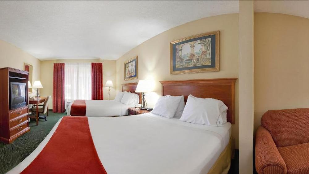 Holiday Inn Express Hotel & Suites Brooksville West, An Ihg Hotel Extérieur photo
