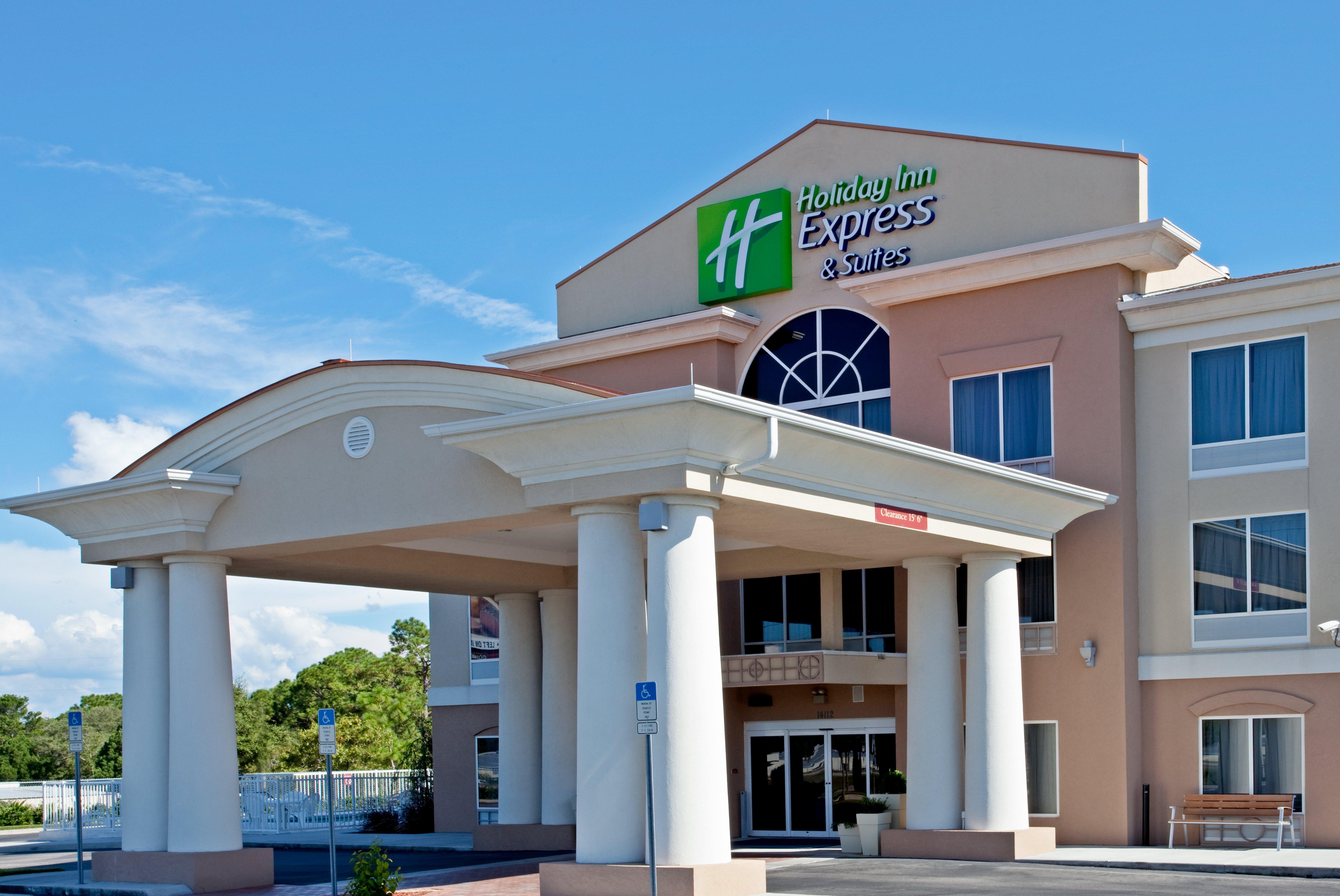 Holiday Inn Express Hotel & Suites Brooksville West, An Ihg Hotel Extérieur photo