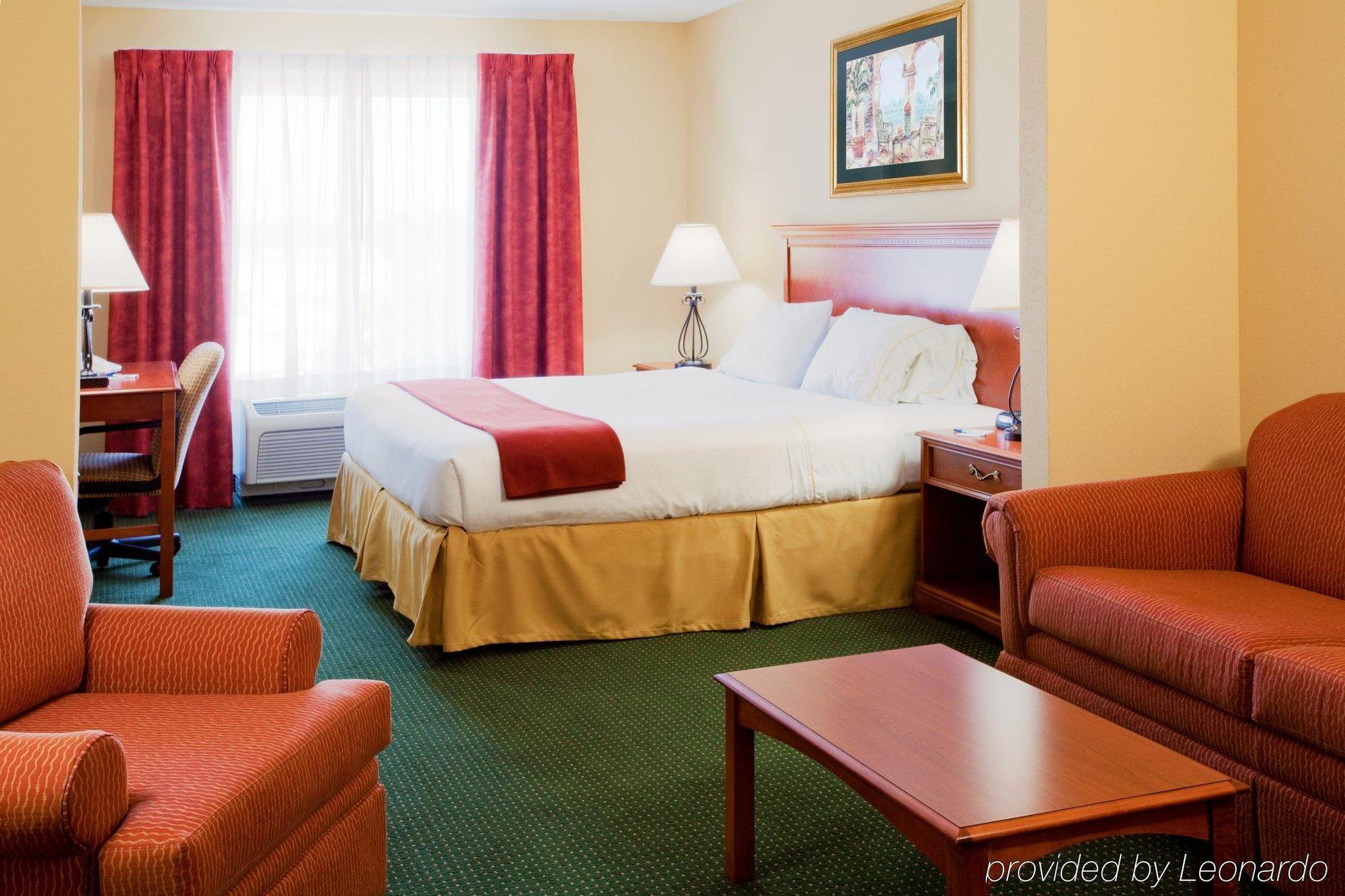 Holiday Inn Express Hotel & Suites Brooksville West, An Ihg Hotel Extérieur photo