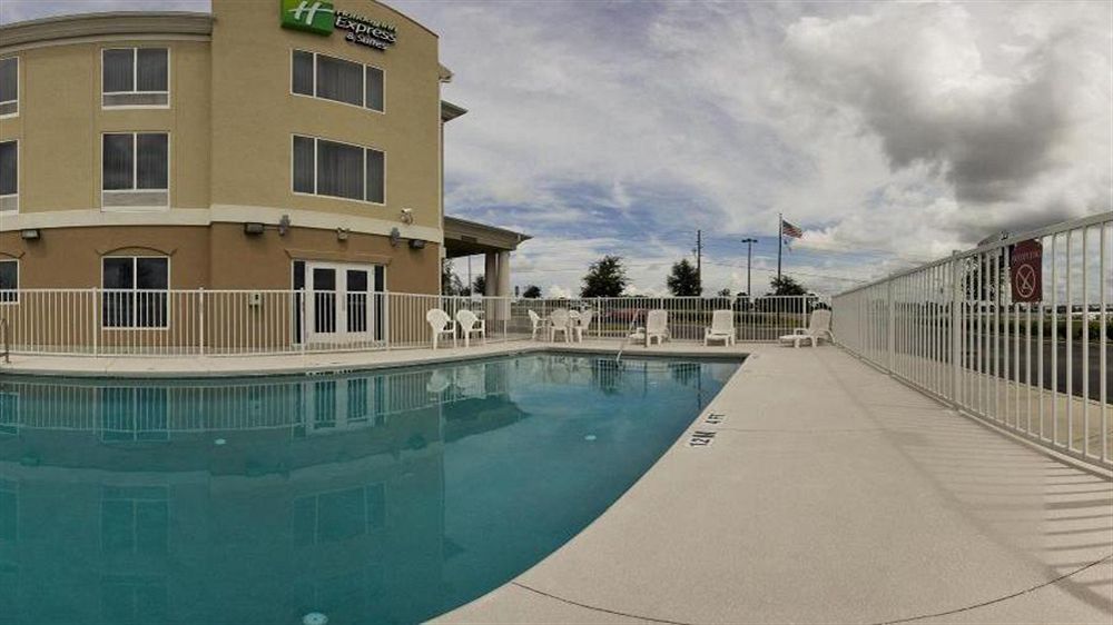 Holiday Inn Express Hotel & Suites Brooksville West, An Ihg Hotel Extérieur photo