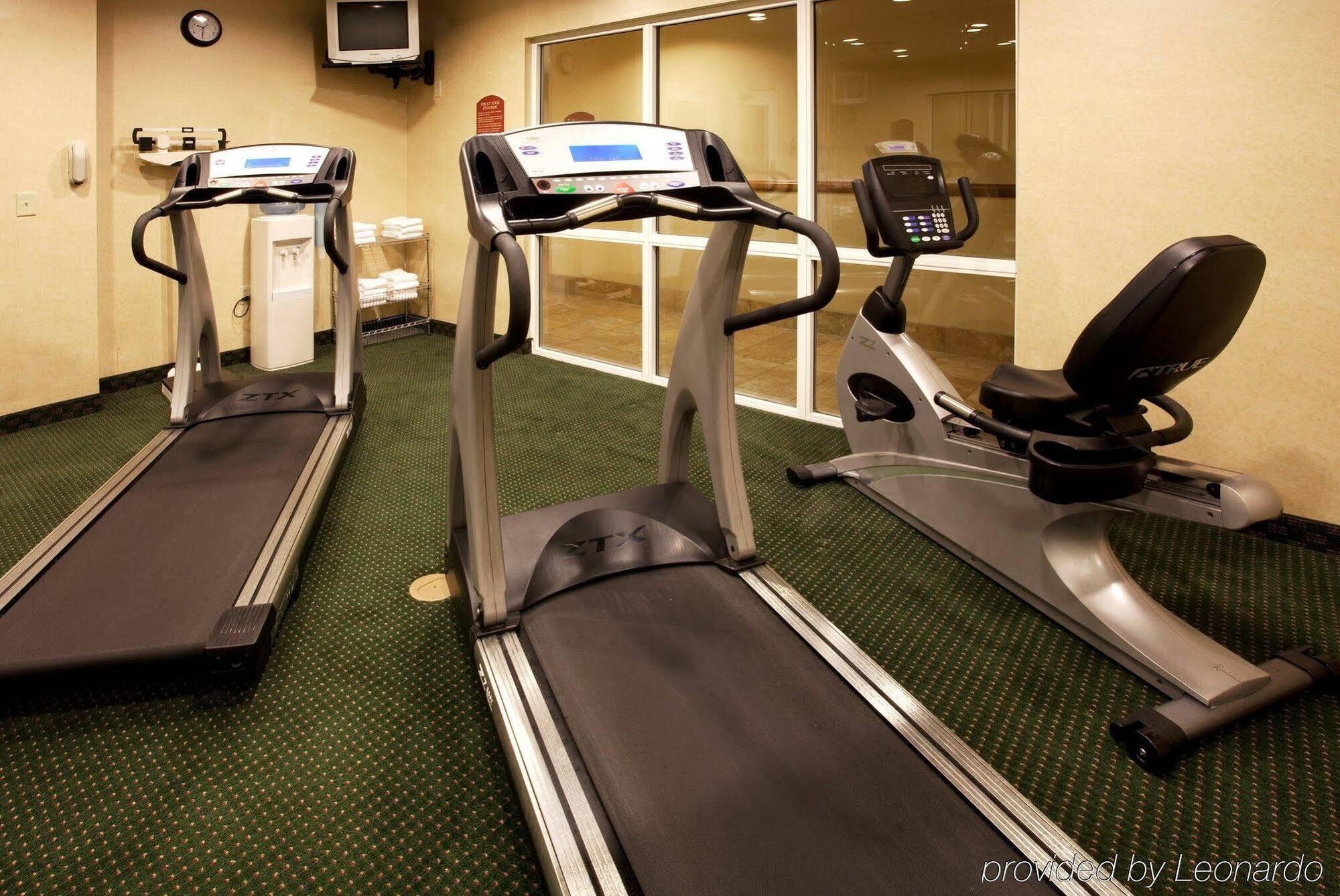 Holiday Inn Express Hotel & Suites Brooksville West, An Ihg Hotel Extérieur photo