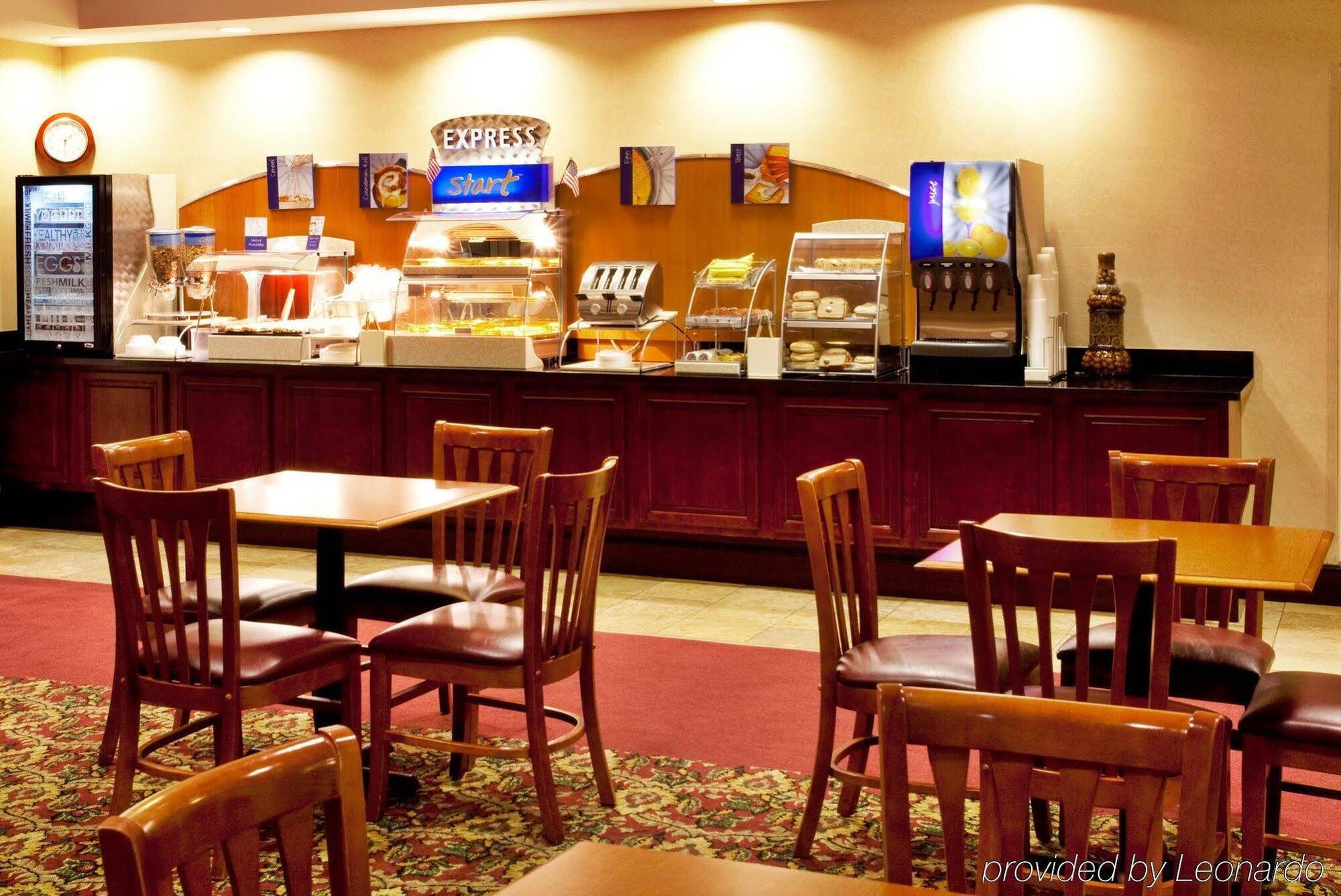 Holiday Inn Express Hotel & Suites Brooksville West, An Ihg Hotel Extérieur photo
