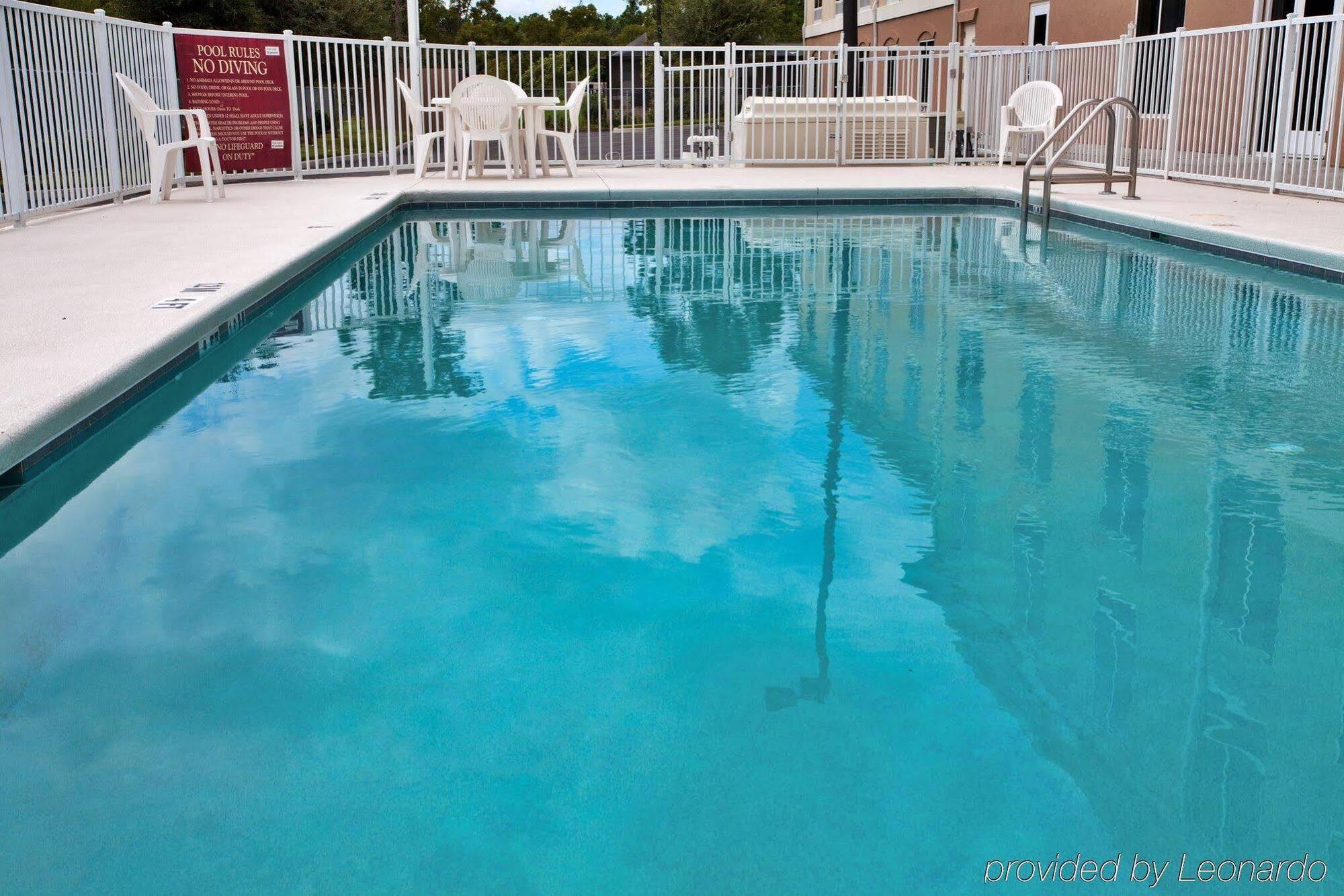 Holiday Inn Express Hotel & Suites Brooksville West, An Ihg Hotel Extérieur photo