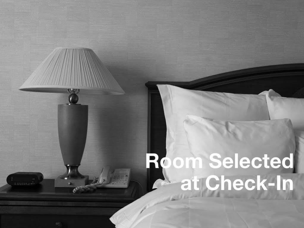 Holiday Inn Express Hotel & Suites Brooksville West, An Ihg Hotel Extérieur photo